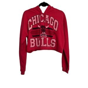 Hardwood Classics NBA Hoodie Womens Size Large Red Chicago Bulls Cropped Hoodie